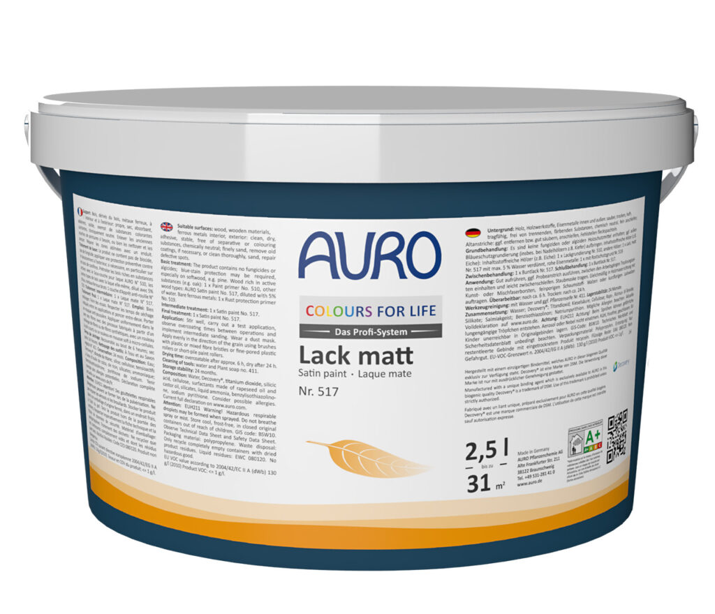 AURO Pflanzenchemie COLOURS FOR LIFE Mattlack, 2,5 l – umweltfreundliche Farbe im Rundbehälter mit mehrsprachigem AURO-Logo-Etikett. Für langlebige, glatte, matte Oberflächen auf Holz- und Metalloberflächen.