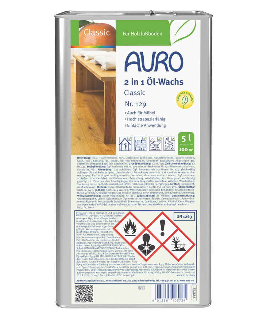 AURO Pflanzenchemie 2 in 1 Öl-Wachs Classic: Hochwertige, pflanzliche Öl-Wachs-Mischung für Holzböden. 5-Liter-Metallbehälter mit Produktinformationen, Sicherheitssymbolen und Holzbodenabbildung auf der Vorderseite. Pflegt und schützt auf natürliche Weise