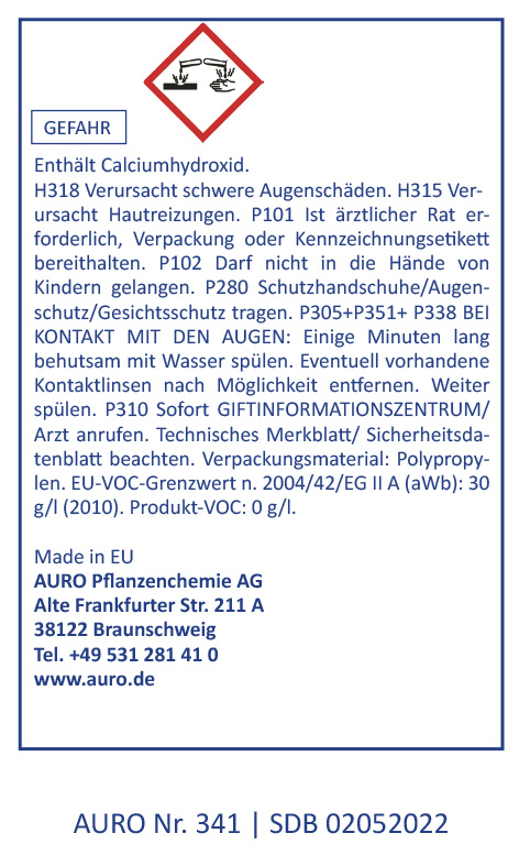 Ein deutsches Chemikaliensicherheitsetikett mit Gefahrensymbolen und ausführlichen Sicherheitshinweisen für ein Produkt, das Calciumhydroxid enthält, zusammen mit Kontaktinformationen des Herstellers und Zertifizierungsdetails in einem blau umrandeten Fel