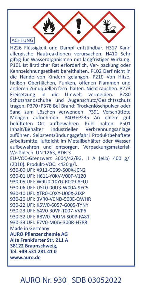 Ein deutsches Sicherheitsetikett für Chemikalien mit Gefahrensymbolen für Entzündlichkeit, Gesundheitsgefahr und Umweltgefahr sowie Sicherheitshinweisen, Produktdetails, Firmenadresse und Kontaktinformationen.