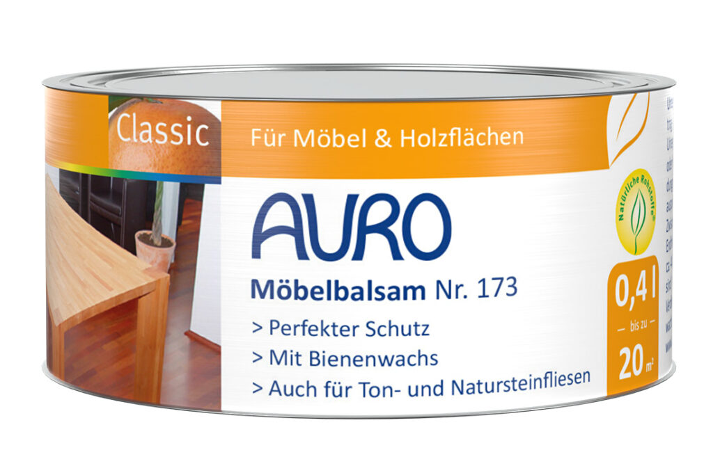 AURO Pflanzenchemie Möbelbalsam (0,4 L) ist ein klassischer Bienenwachsbalsam, der Holz-, Ton- und Natursteinfliesen auf natürliche Weise schützt und pflegt und so für dauerhafte Schönheit und Pflege sorgt.